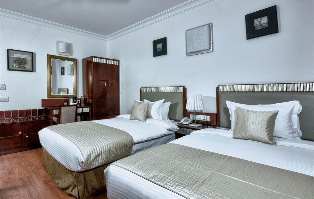 Hotel Clubhouse Nami Residency, Ahmedabad Extérieur photo