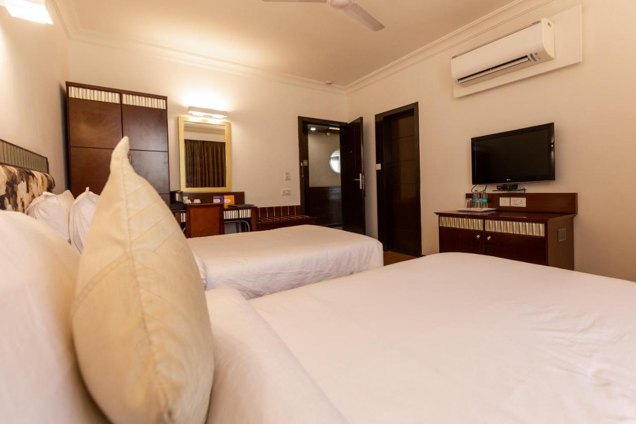 Hotel Clubhouse Nami Residency, Ahmedabad Extérieur photo