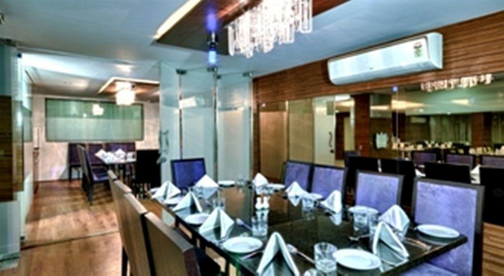 Hotel Clubhouse Nami Residency, Ahmedabad Extérieur photo