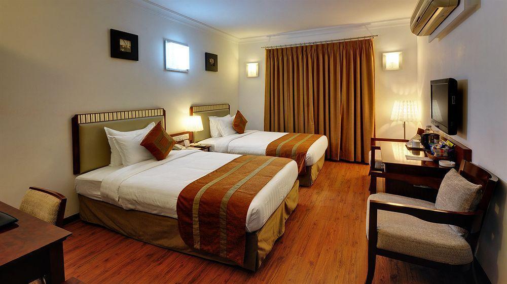 Hotel Clubhouse Nami Residency, Ahmedabad Extérieur photo