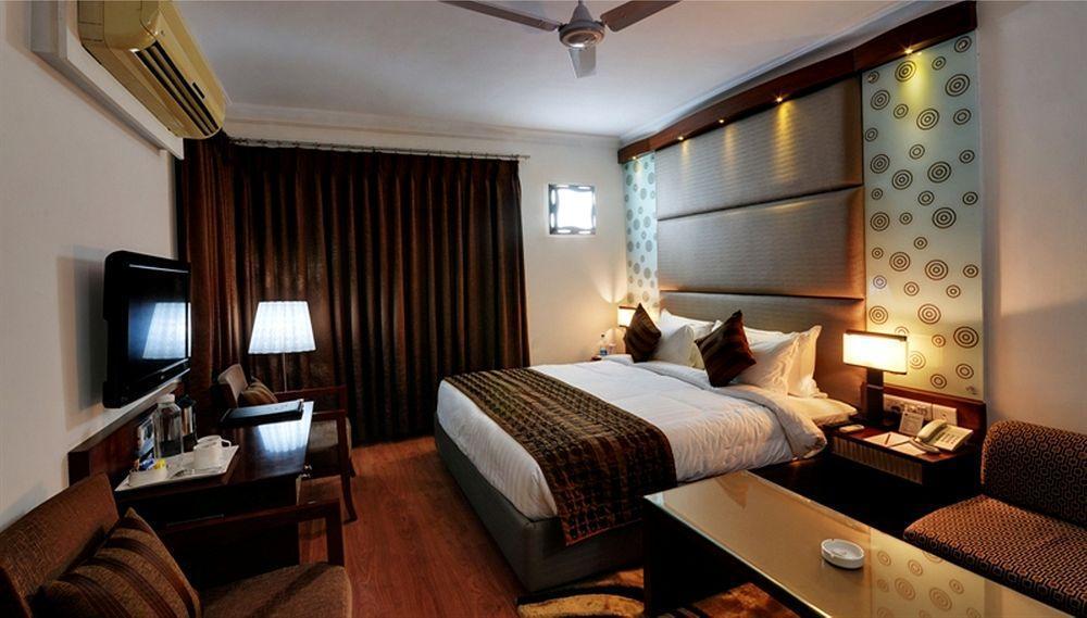 Hotel Clubhouse Nami Residency, Ahmedabad Extérieur photo