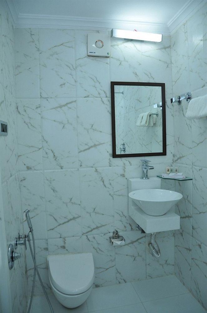 Hotel Clubhouse Nami Residency, Ahmedabad Extérieur photo