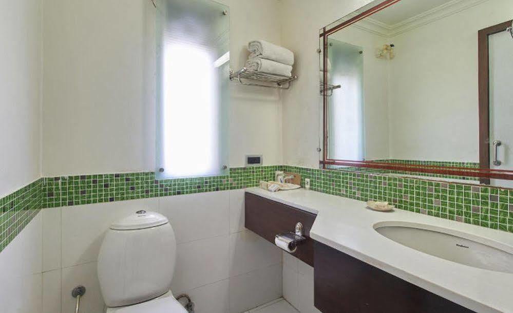 Hotel Clubhouse Nami Residency, Ahmedabad Extérieur photo